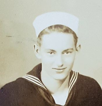 <i class="material-icons" data-template="memories-icon">account_balance</i><br/>Bernard Lamar Carroll, Navy<br/><div class='remember-wall-long-description'>My Uncle Lamar served in WWII and was wounded aboard the USS Cassin Young.</div><a class='btn btn-primary btn-sm mt-2 remember-wall-toggle-long-description' onclick='initRememberWallToggleLongDescriptionBtn(this)'>Learn more</a>