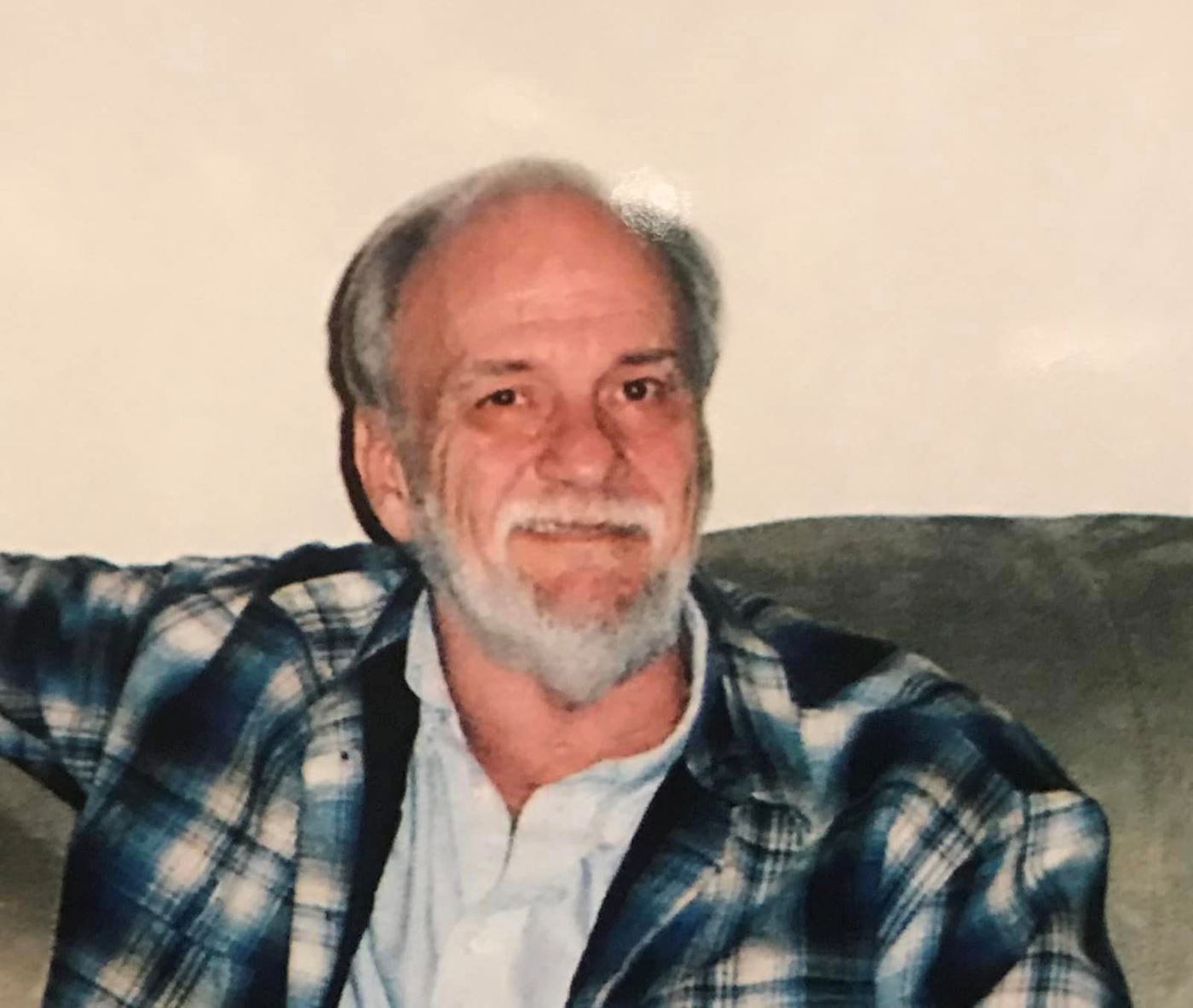 <i class="material-icons" data-template="memories-icon">chat_bubble</i><br/>Darrell E. Sivigny<br/><div class='remember-wall-long-description'>August 22, 1944 - December 14, 2022My Dear Dad,I miss you everyday. I am so grateful for all the wonderful memories that I have of you. I have no regrets and I am so thankful for the last two years that I got to spend daily caring for you. We had some great times and conversations. I pray that you are resting easy with Kelly. Merry Heavenly Christmas! I love you always and forever.Your daughter, Pam</div><a class='btn btn-primary btn-sm mt-2 remember-wall-toggle-long-description' onclick='initRememberWallToggleLongDescriptionBtn(this)'>Learn more</a>