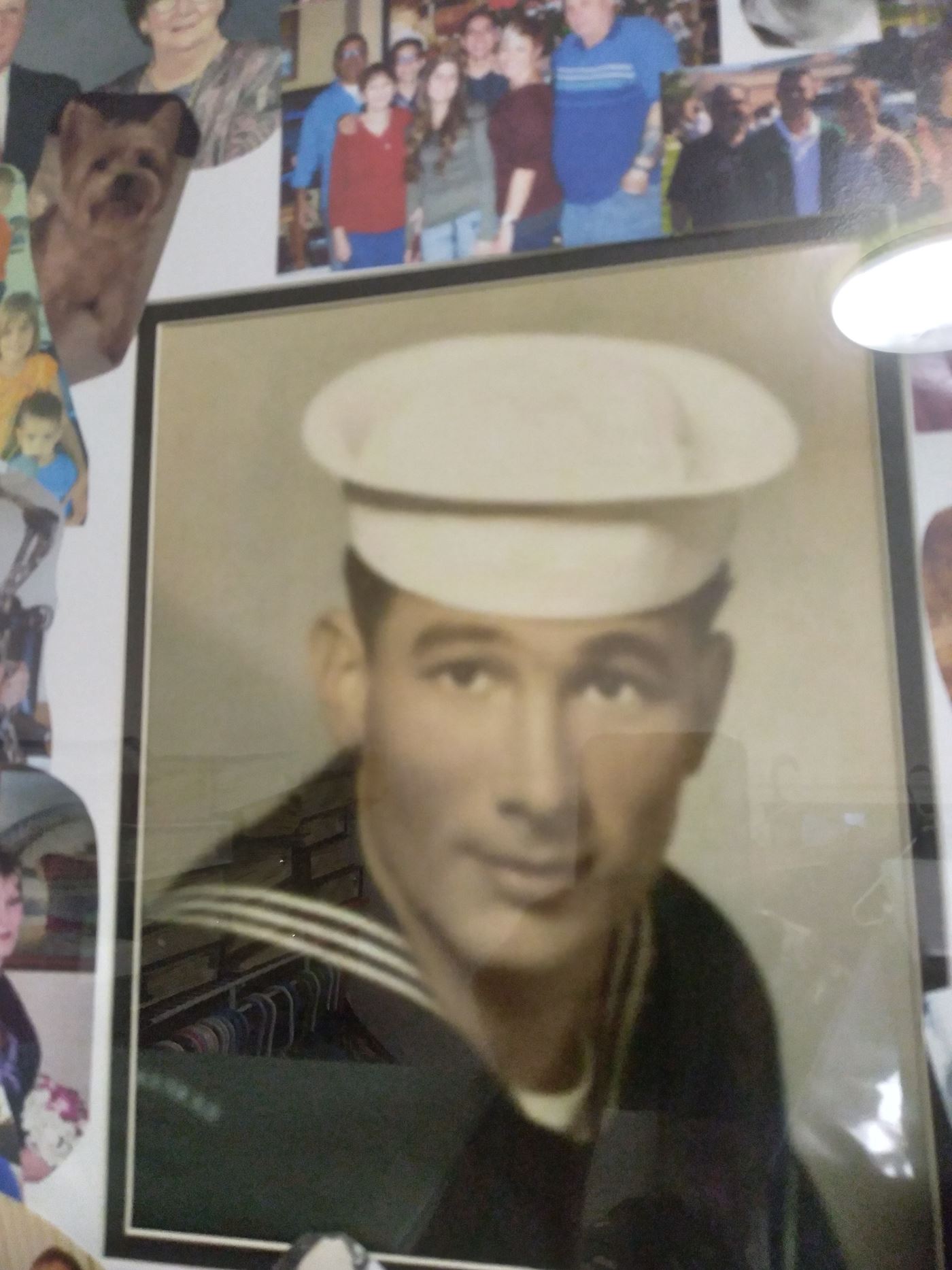 <i class="material-icons" data-template="memories-icon">chat_bubble</i><br/>Jody Ray Arrington, Navy, 1st class<br/>Born 11/17/1942<br/>Passed on 6/30/1918<br/>Posted by: Jacqueline Arrington<br/><div class='remember-wall-long-description'>Happy Heavenly Holidays! I miss you so much. Your always in my heart. I love you!</div><a class='btn btn-primary btn-sm mt-2 remember-wall-toggle-long-description' onclick='initRememberWallToggleLongDescriptionBtn(this)'>Learn more</a>