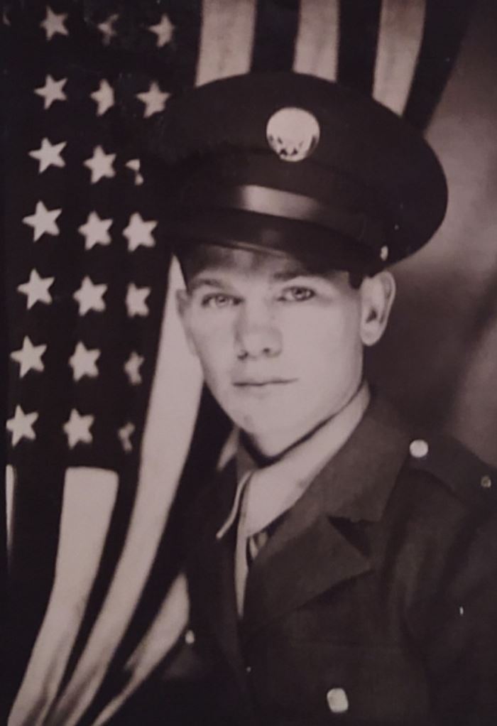 <i class="material-icons" data-template="memories-icon">account_balance</i><br/>Richard Earl  Hubbard , Army, Corporal <br/>Served from 1943 to 1945<br/>Born 11/13/1922<br/>Passed on 2/26/2012<br/>Posted by: Susan Hubbard Owen<br/><div class='remember-wall-long-description'>
  In memory of my dear father</div><a class='btn btn-primary btn-sm mt-2 remember-wall-toggle-long-description' onclick='initRememberWallToggleLongDescriptionBtn(this)'>Learn more</a>