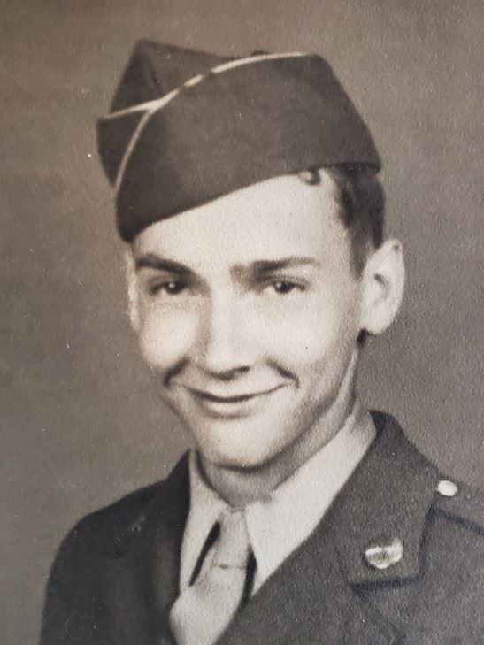 <i class="material-icons" data-template="memories-icon">cloud</i><br/>Bruce Lyon, Army<br/><div class='remember-wall-long-description'>In Memory of Bruce Lyon US Army WWII.
Thinking of you and your service to our country.</div><a class='btn btn-primary btn-sm mt-2 remember-wall-toggle-long-description' onclick='initRememberWallToggleLongDescriptionBtn(this)'>Learn more</a>