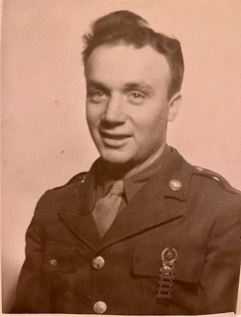 <i class="material-icons" data-template="memories-icon">account_balance</i><br/>Norris Clarke, Army<br/>Served from 1941<br/>Born 5/27/1920<br/>Passed on 4/17/1999<br/>Posted by: Jillian B.<br/><div class='remember-wall-long-description'>John Norris Clarke, Jr., born 27 May 1920 and died 17 Apr 1999, enlisted in the Army 1 Jul 1941. Thank you for your service, Uncle Norrie! We love you and miss you.</div><a class='btn btn-primary btn-sm mt-2 remember-wall-toggle-long-description' onclick='initRememberWallToggleLongDescriptionBtn(this)'>Learn more</a>