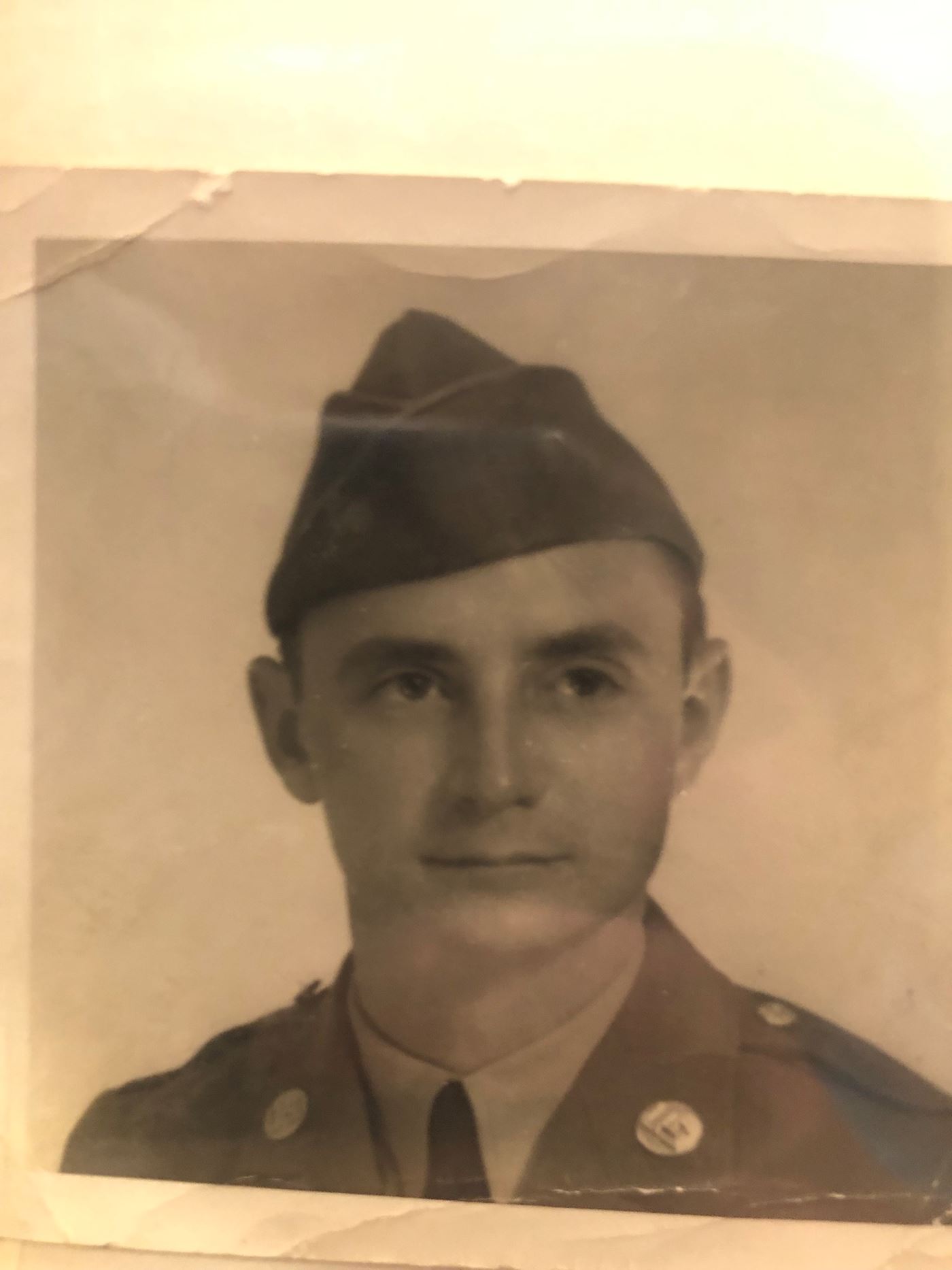 <i class="material-icons" data-template="memories-icon">account_balance</i><br/>Harold Lohr, Army<br/>Posted by: DAWN S.<br/><div class='remember-wall-long-description'>My father Harold Lohr Master Sergeant US Army served 1942-1945</div><a class='btn btn-primary btn-sm mt-2 remember-wall-toggle-long-description' onclick='initRememberWallToggleLongDescriptionBtn(this)'>Learn more</a>