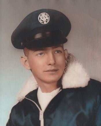 <i class="material-icons" data-template="memories-icon">account_balance</i><br/>Lawrence Moxley, Air Force<br/><div class='remember-wall-long-description'>
  In memory of Lawrence P Moxley, USAF SSGT</div><a class='btn btn-primary btn-sm mt-2 remember-wall-toggle-long-description' onclick='initRememberWallToggleLongDescriptionBtn(this)'>Learn more</a>