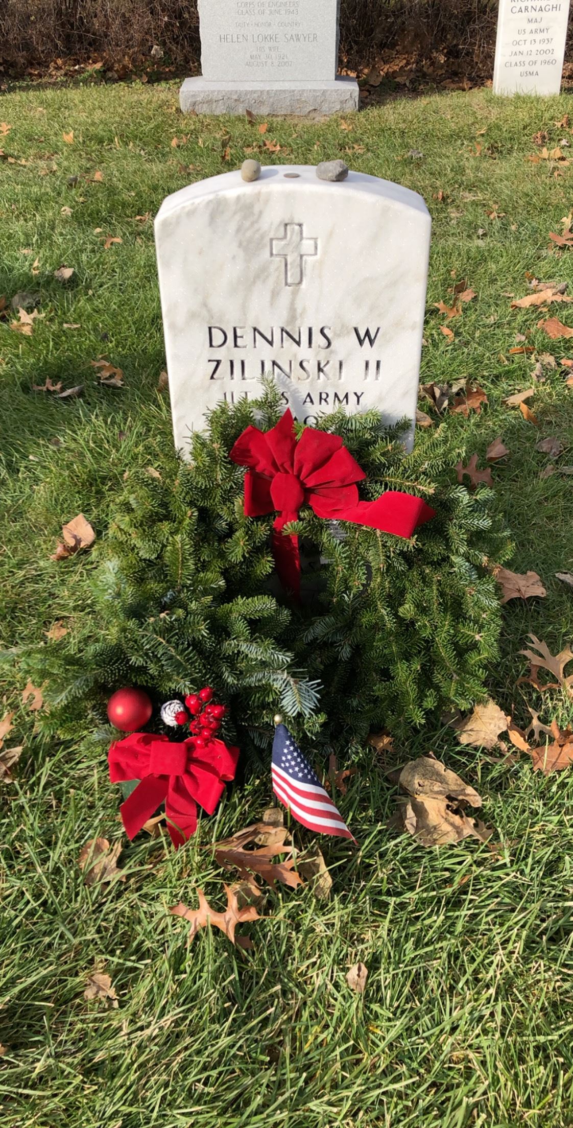Dennis' decorated grave