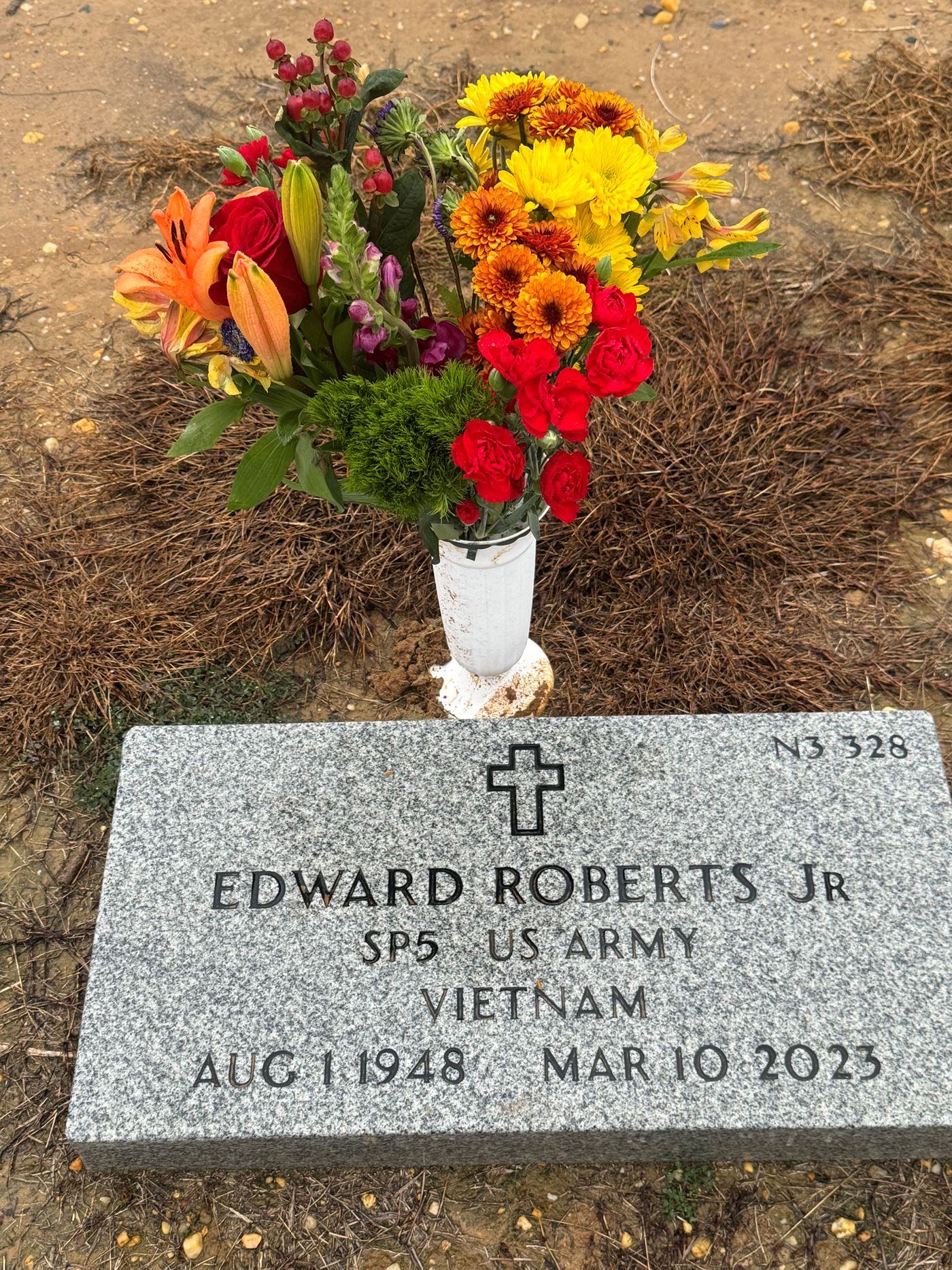 <i class="material-icons" data-template="memories-icon">account_balance</i><br/>Edward  Roberts Jr, Army, SP-5<br/>Born 8/1/1948<br/>Passed on 3/10/2023<br/>Posted by: Deborah R.<br/><div class='remember-wall-long-description'>My loving husband- a patriot who loved his country and family.

Merry Christmas, my love
Debby</div><a class='btn btn-primary btn-sm mt-2 remember-wall-toggle-long-description' onclick='initRememberWallToggleLongDescriptionBtn(this)'>Learn more</a>