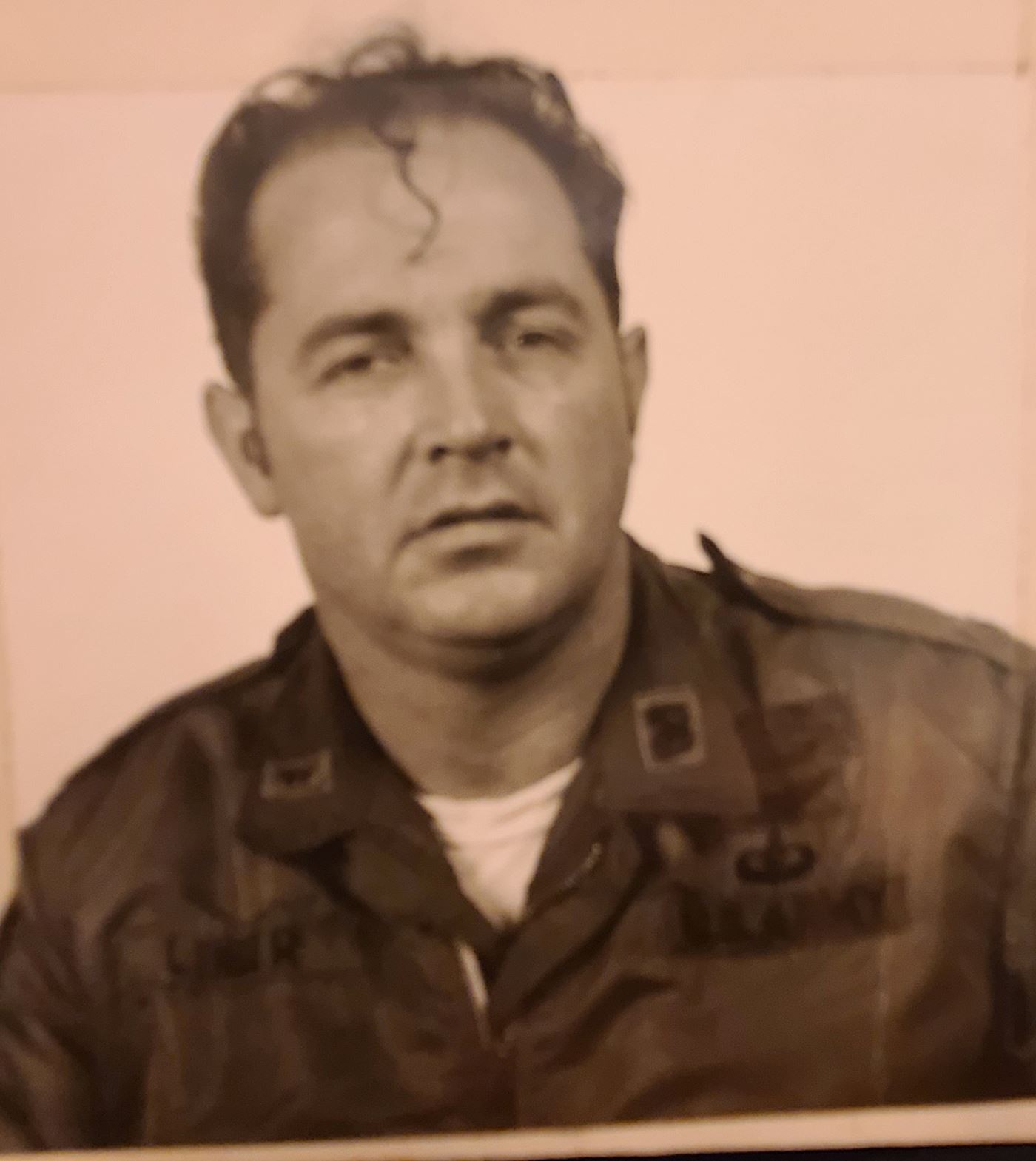 <i class="material-icons" data-template="memories-icon">chat_bubble</i><br/>CW3 BILLY RAY LINKER, Army, CW3<br/>Posted by: The family of Billy Ray Linker<br/><div class='remember-wall-long-description'>Loved and Missed always.</div><a class='btn btn-primary btn-sm mt-2 remember-wall-toggle-long-description' onclick='initRememberWallToggleLongDescriptionBtn(this)'>Learn more</a>