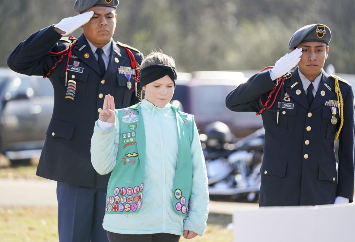 This young girl scout, made and sold jewelry to raise money for an unmarked veterans grave.  This Forgotten veteran, was laid to rest 17 years with nothing...no marker, no headstone...nothing, till Emma came along and did something about it!