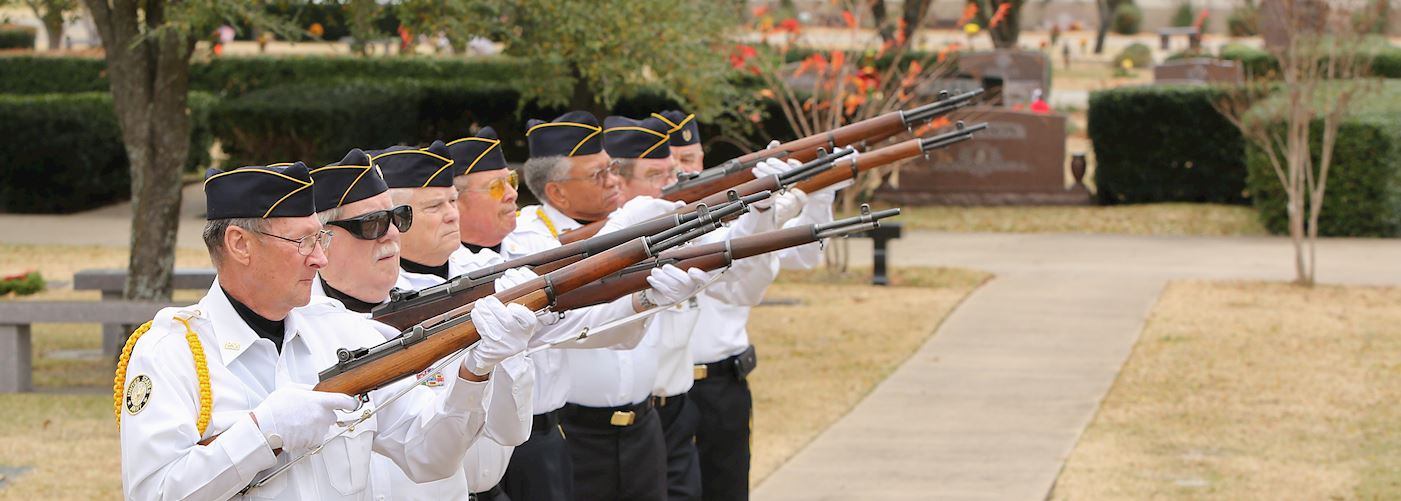 Hunt County Honor Guard provides rifle volley at Rest Haven Memorial Park 2015 National Wreaths Across America Day