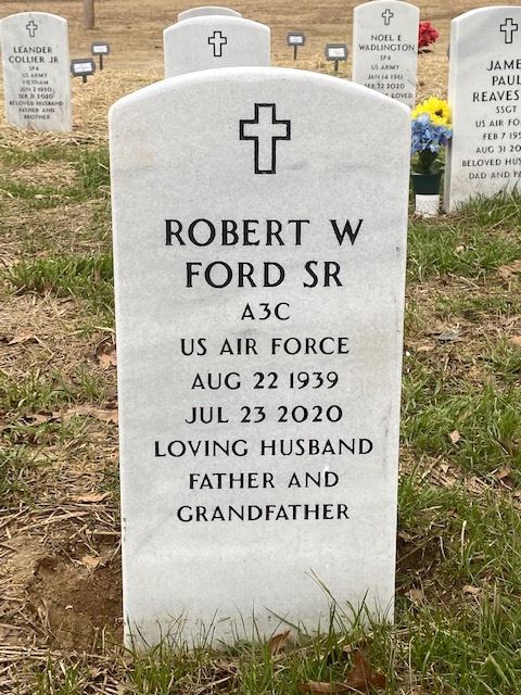 <i class="material-icons" data-template="memories-icon">message</i><br/>Robert W Ford Sr, Air Force, A3C<br/>Served from 1957 to 1961<br/>Born 8/19/1939<br/>Passed on 7/23/2020<br/>Posted by: Robert Ford<br/><div class='remember-wall-long-description'>Dad...thank you for your service to our country, and for your dedication and sacrifices for our family. You were a wonderful husband, father and grandfather, and we miss you every day. Thinking of you this Christmas & always! Love, Boyce (mom), Robert, Dana, Amanda, Connor, Jeff and Lauren.</div><a class='btn btn-primary btn-sm mt-2 remember-wall-toggle-long-description' onclick='initRememberWallToggleLongDescriptionBtn(this)'>Learn more</a>