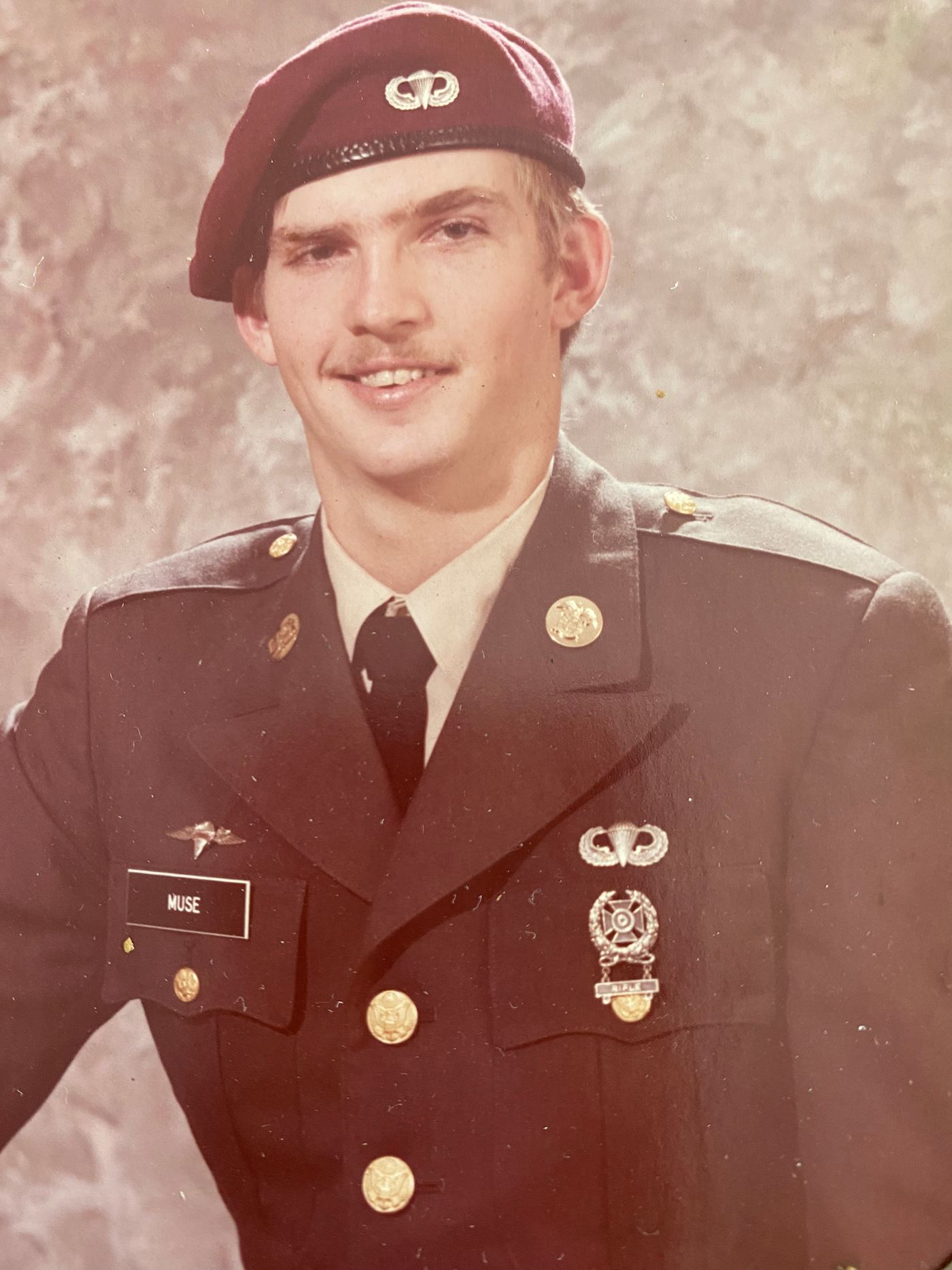 <i class="material-icons" data-template="memories-icon">chat_bubble</i><br/>Franklin Carl Muse, Army, <br/>Posted by: Nancy Muse<br/><div class='remember-wall-long-description'>509th Infantry Regiment 1975-1978</div><a class='btn btn-primary btn-sm mt-2 remember-wall-toggle-long-description' onclick='initRememberWallToggleLongDescriptionBtn(this)'>Learn more</a>