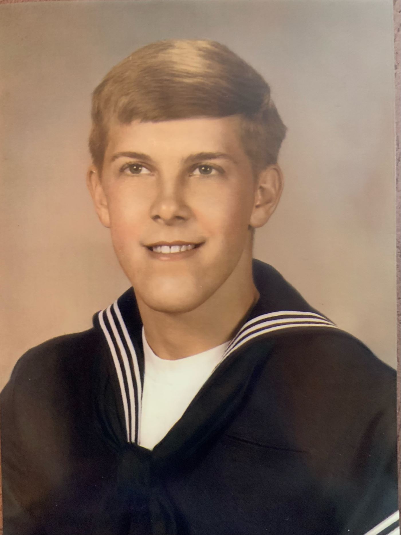 <i class="material-icons" data-template="memories-icon">cloud</i><br/>Lynn Allen Welborn, Navy<br/><div class='remember-wall-long-description'>In loving memory of my Dad, Lynn Allen Welborn. He loved his family, his country, and the Lord.</div><a class='btn btn-primary btn-sm mt-2 remember-wall-toggle-long-description' onclick='initRememberWallToggleLongDescriptionBtn(this)'>Learn more</a>