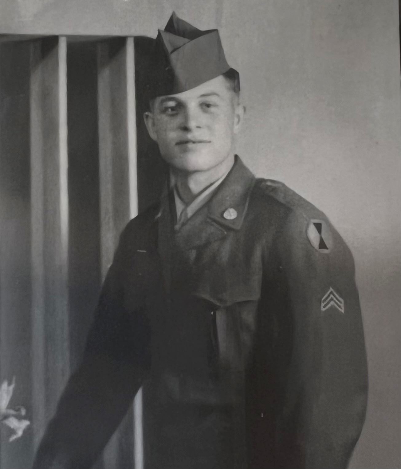 <i class="material-icons" data-template="memories-icon">chat_bubble</i><br/>Fred Wahlert<br/><div class='remember-wall-long-description'>We are so proud of you grandpa and the time you served in Korea! We miss and love you so much!!Love Erin, Allen, Cole, Ava, and Mikey</div><a class='btn btn-primary btn-sm mt-2 remember-wall-toggle-long-description' onclick='initRememberWallToggleLongDescriptionBtn(this)'>Learn more</a>