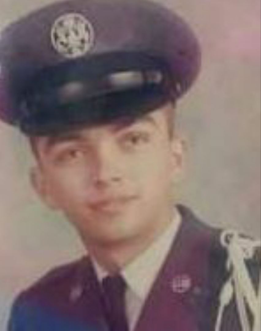 <i class="material-icons" data-template="memories-icon">account_balance</i><br/>Gary King Sr, Staff Sergeant<br/>Served from 68 to 74<br/>Posted by: Gary King Jr<br/><div class='remember-wall-long-description'>In memory of my Father and my Hero Gary L King Sr. And to all the brave heroes that have served! You will never be forgotten!!</div><a class='btn btn-primary btn-sm mt-2 remember-wall-toggle-long-description' onclick='initRememberWallToggleLongDescriptionBtn(this)'>Learn more</a>