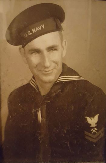 <i class="material-icons" data-template="memories-icon">stars</i><br/>Thomas Jefferson Seeman, Navy<br/><div class='remember-wall-long-description'>In honor of a wonderful father and grandfather. Thank you for your service - you are missed.</div><a class='btn btn-primary btn-sm mt-2 remember-wall-toggle-long-description' onclick='initRememberWallToggleLongDescriptionBtn(this)'>Learn more</a>