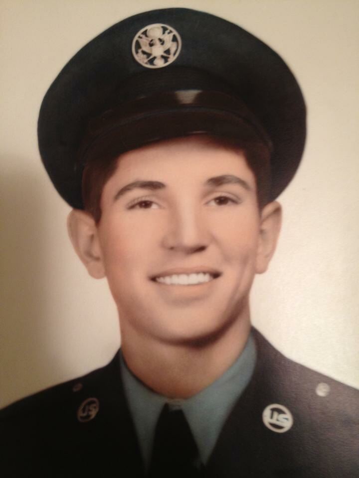 <i class="material-icons" data-template="memories-icon">account_balance</i><br/>Robert Graham , Air Force<br/>Posted by: Penny Howard<br/><div class='remember-wall-long-description'>
  Robert Graham, US Air Force</div><a class='btn btn-primary btn-sm mt-2 remember-wall-toggle-long-description' onclick='initRememberWallToggleLongDescriptionBtn(this)'>Learn more</a>