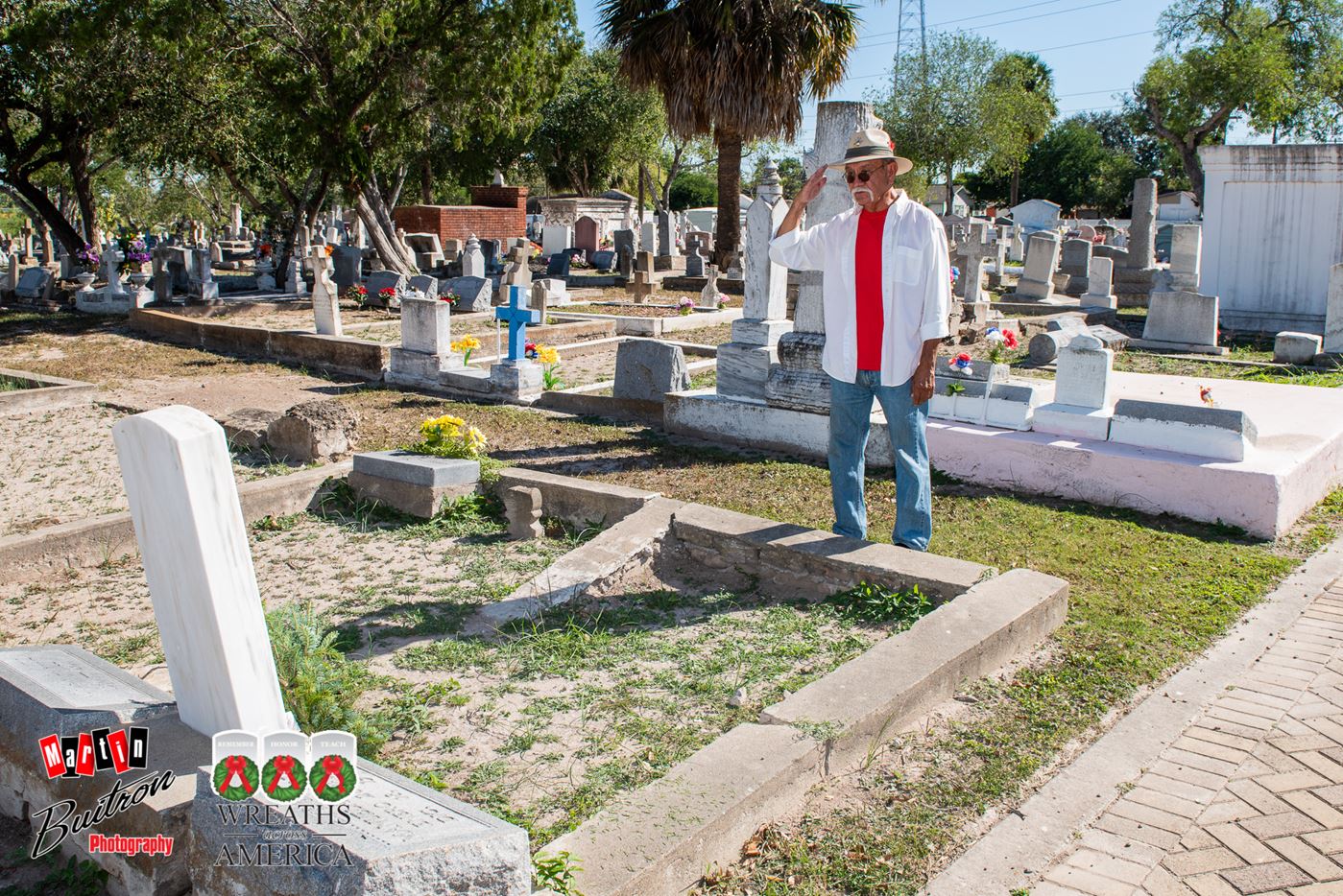 A local US Marine Veteran pays his respects