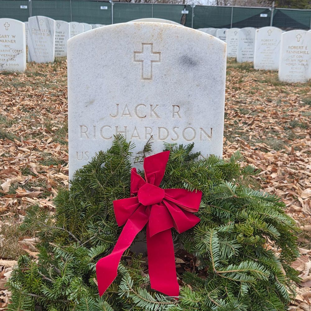 <i class="material-icons" data-template="memories-icon">chat_bubble</i><br/>Jack R Richardson, Merchant Marine, <br/>Born 8/22/1925<br/>Passed on 12/29/2000<br/>Posted by: Carrie Edson<br/><div class='remember-wall-long-description'>
  We love you, dad. Miss you everyday. Know you and mom are enjoying everlasting life together again.</div><a class='btn btn-primary btn-sm mt-2 remember-wall-toggle-long-description' onclick='initRememberWallToggleLongDescriptionBtn(this)'>Learn more</a>