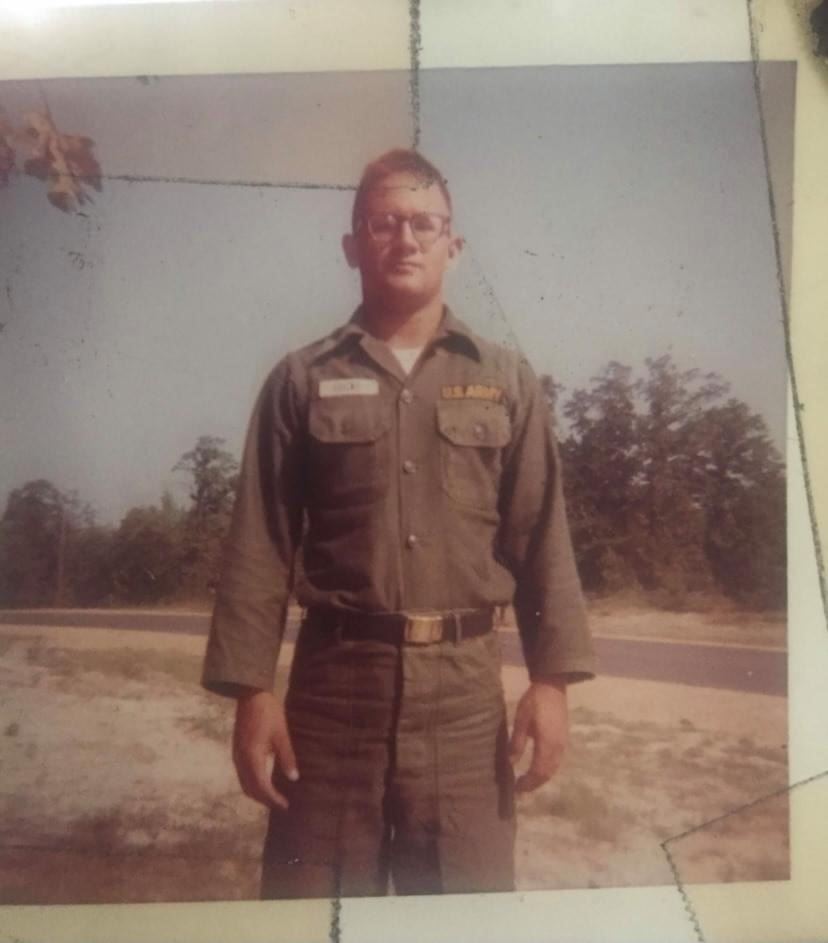 <i class="material-icons" data-template="memories-icon">account_balance</i><br/>Willard Lucas, Army, SPC<br/>Born 4/28/1947<br/>Passed on 6/21/2018<br/>Posted by: Kari Lucas<br/><div class='remember-wall-long-description'>Forever in memory of our loving daddy and papaw. We love you and miss you!</div><a class='btn btn-primary btn-sm mt-2 remember-wall-toggle-long-description' onclick='initRememberWallToggleLongDescriptionBtn(this)'>Learn more</a>