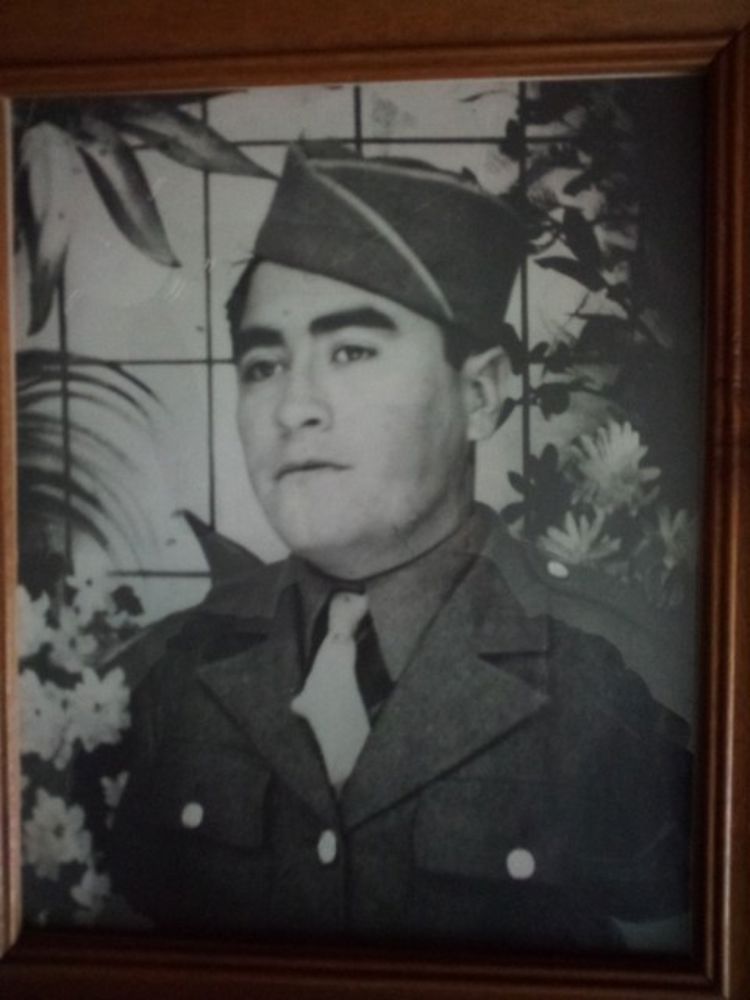 <i class="material-icons" data-template="memories-icon">account_balance</i><br/>Andres Romero, Army, Private<br/>Posted by: The Romero Family<br/><div class='remember-wall-long-description'>Served honorably during World World II</div><a class='btn btn-primary btn-sm mt-2 remember-wall-toggle-long-description' onclick='initRememberWallToggleLongDescriptionBtn(this)'>Learn more</a>