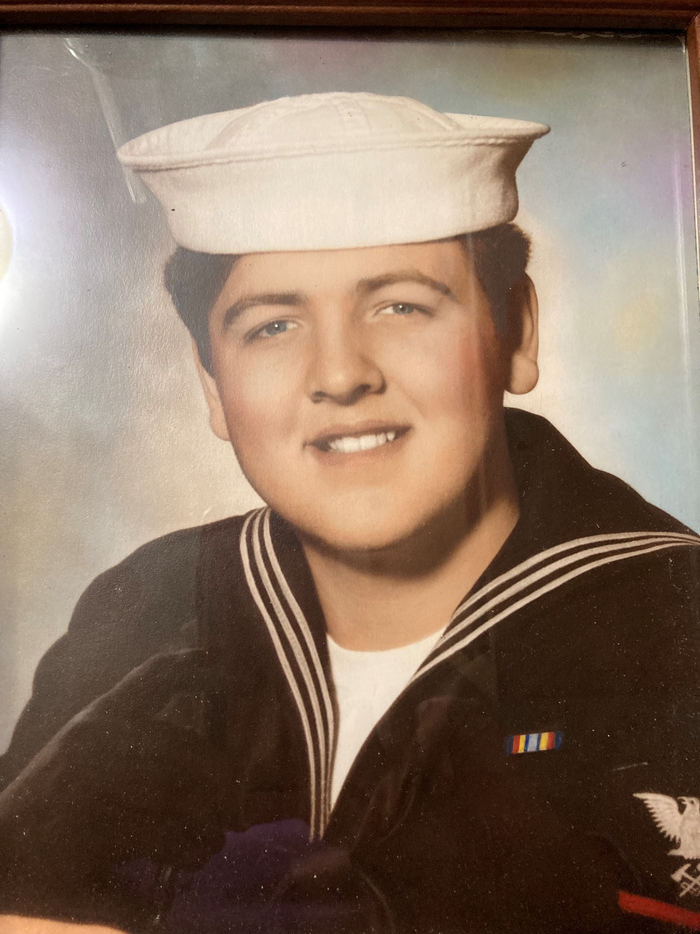 <i class="material-icons" data-template="memories-icon">chat_bubble</i><br/>Scott Franklin Hunter, Navy<br/><div class='remember-wall-long-description'>Gone too soon from our lives. Beloved husband, father, grandfather, son, brother, uncle and friend. We miss you every day.</div><a class='btn btn-primary btn-sm mt-2 remember-wall-toggle-long-description' onclick='initRememberWallToggleLongDescriptionBtn(this)'>Learn more</a>