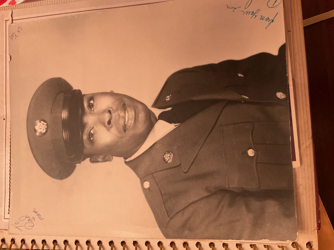 <i class="material-icons" data-template="memories-icon">chat_bubble</i><br/>Donald Williams, Army, E4<br/>Posted by: Ruth Williams & children<br/><div class='remember-wall-long-description'>We love and miss you so very much. Thank you for everything.</div><a class='btn btn-primary btn-sm mt-2 remember-wall-toggle-long-description' onclick='initRememberWallToggleLongDescriptionBtn(this)'>Learn more</a>