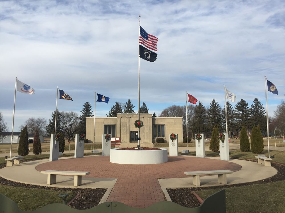 Lawnridge Cemetery & War Memorial