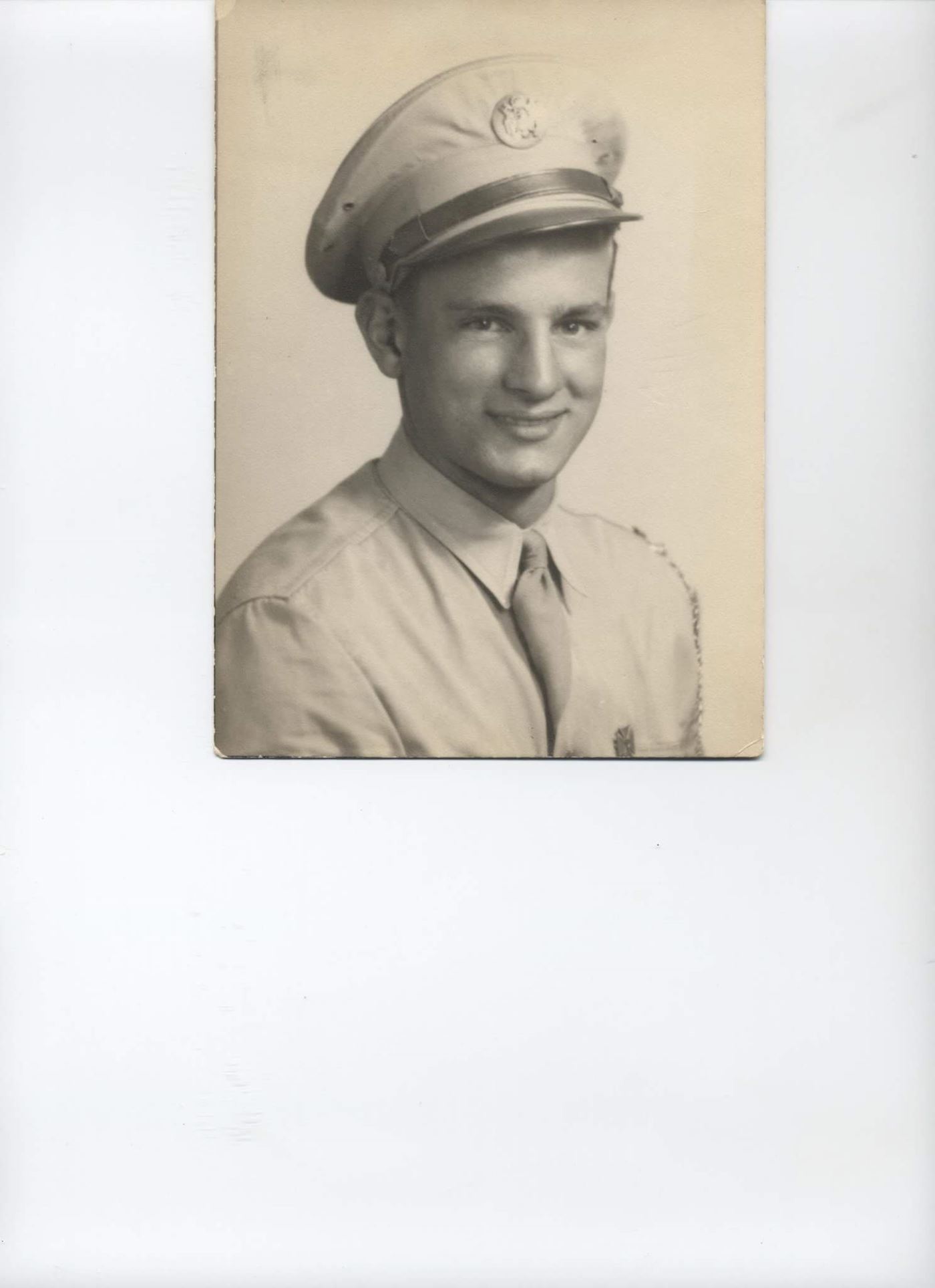 <i class="material-icons" data-template="memories-icon">cloud</i><br/>Ronald R Kreidler<br/><div class='remember-wall-long-description'>Ronald R Kreidler, 
US Air Force SSGT, IL</div><a class='btn btn-primary btn-sm mt-2 remember-wall-toggle-long-description' onclick='initRememberWallToggleLongDescriptionBtn(this)'>Learn more</a>