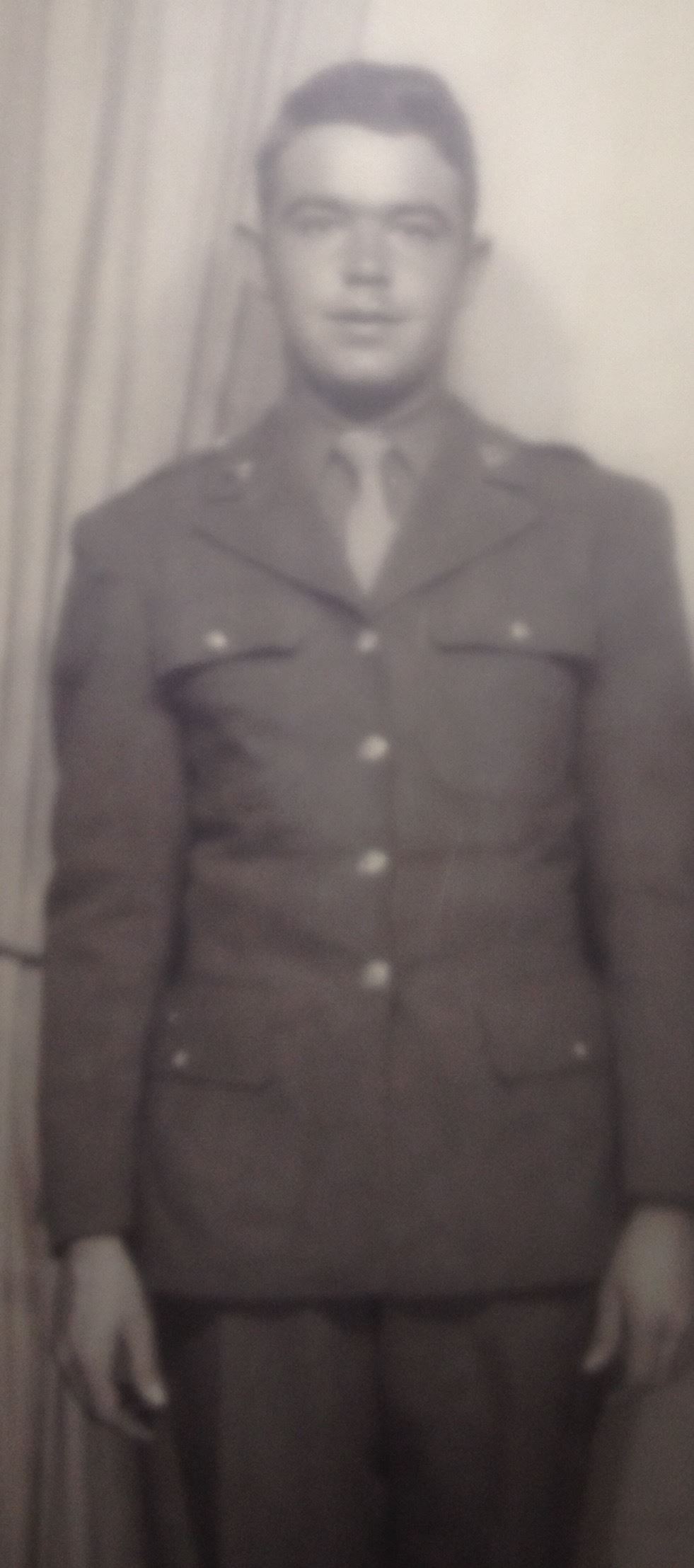 <i class="material-icons" data-template="memories-icon">chat_bubble</i><br/>Delmar  Phipps, Air Force<br/>Posted by: Cathy Phipps<br/><div class='remember-wall-long-description'>Uncle Delmar is missed by many.
WWII - US Army/Air Corp</div><a class='btn btn-primary btn-sm mt-2 remember-wall-toggle-long-description' onclick='initRememberWallToggleLongDescriptionBtn(this)'>Learn more</a>