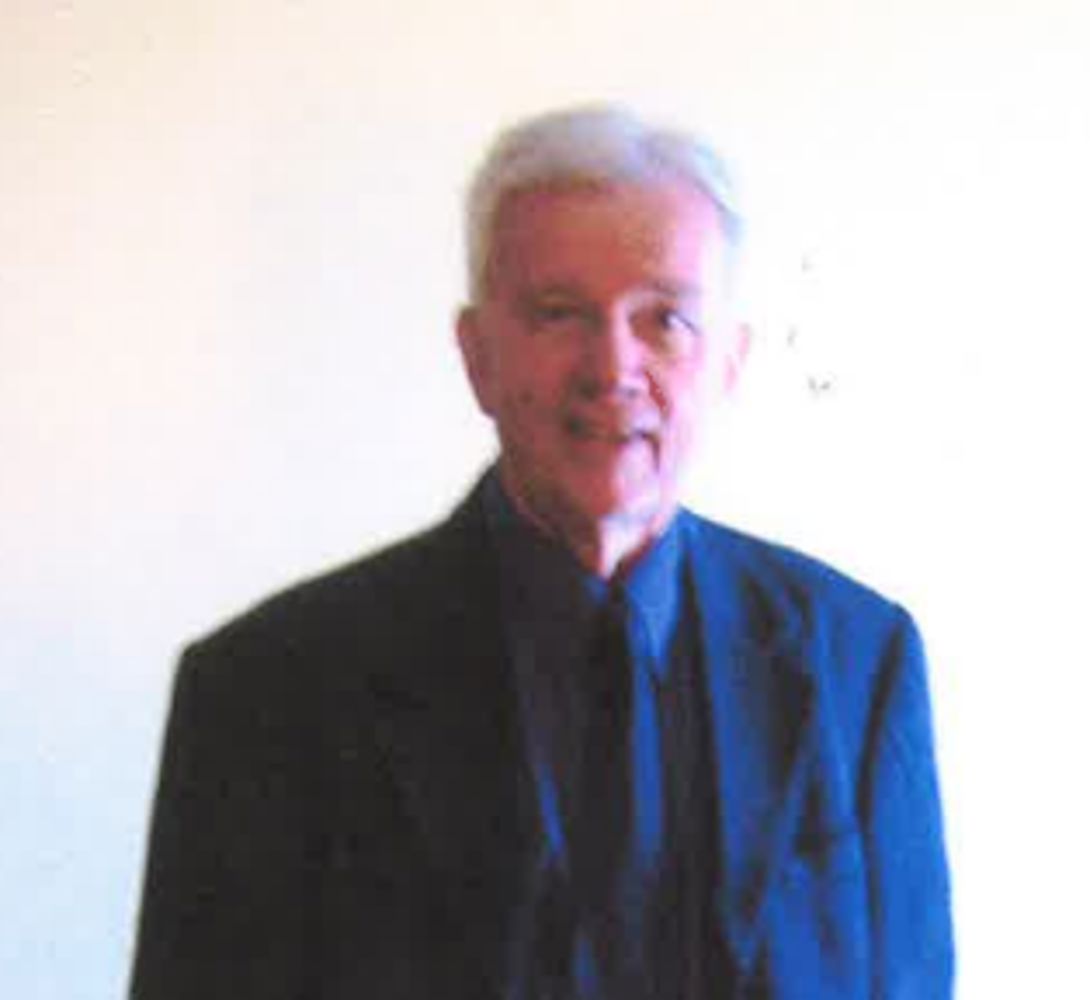<i class="material-icons" data-template="memories-icon">cloud</i><br/>Earl Lyle Krause, Army<br/>Served from 1952 to 1954<br/>Born 10/11/1934<br/>Passed on 11/2/2022<br/><div class='remember-wall-long-description'>Loving husband and father - Nancy Krause</div><a class='btn btn-primary btn-sm mt-2 remember-wall-toggle-long-description' onclick='initRememberWallToggleLongDescriptionBtn(this)'>Learn more</a>