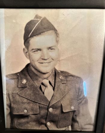 <i class="material-icons" data-template="memories-icon">cloud</i><br/>Theodore  Dixon, Army<br/><div class='remember-wall-long-description'>
  In Memory of Theodore B. Dixon, Jr.</div><a class='btn btn-primary btn-sm mt-2 remember-wall-toggle-long-description' onclick='initRememberWallToggleLongDescriptionBtn(this)'>Learn more</a>