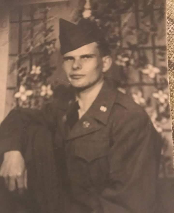 <i class="material-icons" data-template="memories-icon">cloud</i><br/>James Ross, Army<br/>Posted by: Donna & Tom Birge<br/><div class='remember-wall-long-description'>In memory and in honor of your service to our country.  You are our hero and we miss you so very much.  Donna, Tom, Thomas, James & Maverick</div><a class='btn btn-primary btn-sm mt-2 remember-wall-toggle-long-description' onclick='initRememberWallToggleLongDescriptionBtn(this)'>Learn more</a>