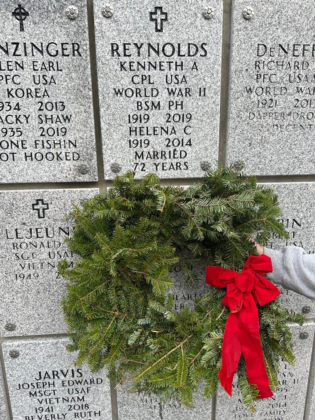 Willamette National Cemetery 2022, Reynolds Grave Specific