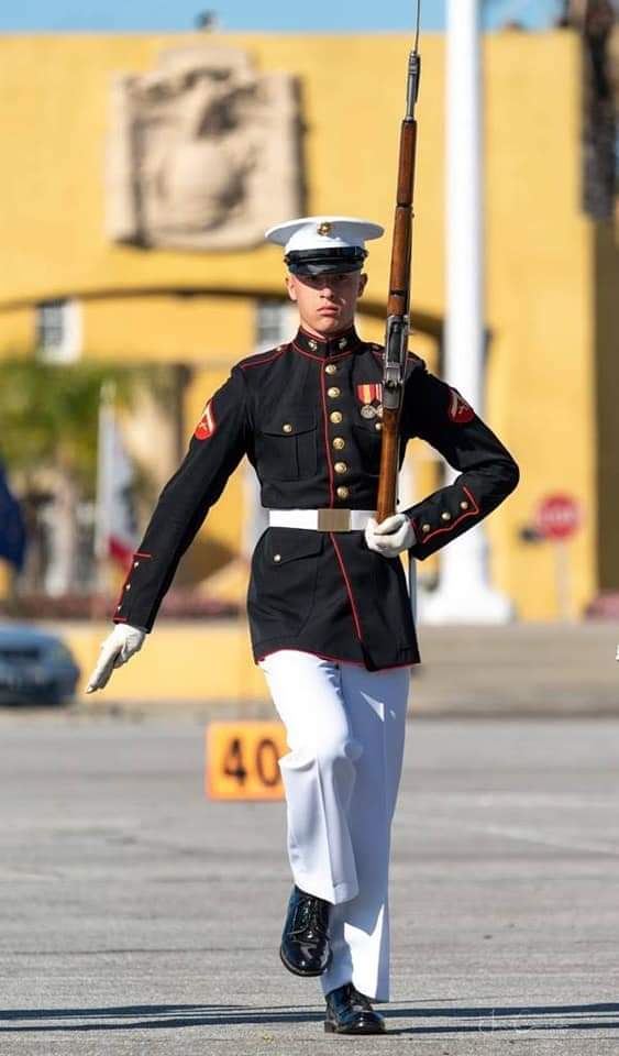 <i class="material-icons" data-template="memories-icon">message</i><br/>Davis Mouw, Marine Corps, Lance Corporal <br/>Served from 2018 to 2020<br/>Posted by: Monica M.<br/><div class='remember-wall-long-description'>
  You are remembered & loved every minute of every day.</div><a class='btn btn-primary btn-sm mt-2 remember-wall-toggle-long-description' onclick='initRememberWallToggleLongDescriptionBtn(this)'>Learn more</a>