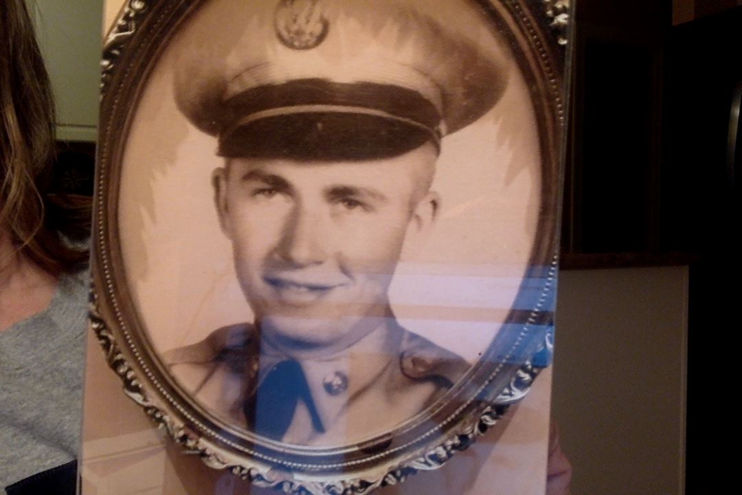 <i class="material-icons" data-template="memories-icon">cloud</i><br/>Lavern August Hueske, Army<br/><div class='remember-wall-long-description'>
  I am proud of my daddy Lavern August Hueske serving in the U. S. Army! I only wish I had gotten to learn more about his experiences before he passed.</div><a class='btn btn-primary btn-sm mt-2 remember-wall-toggle-long-description' onclick='initRememberWallToggleLongDescriptionBtn(this)'>Learn more</a>