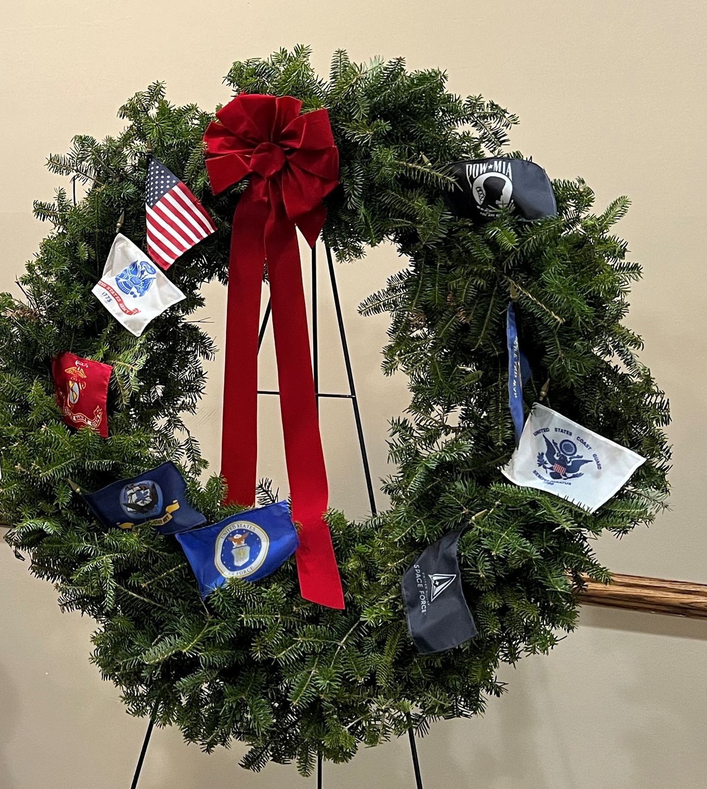 <p>State House Wreath</p><p><br></p>