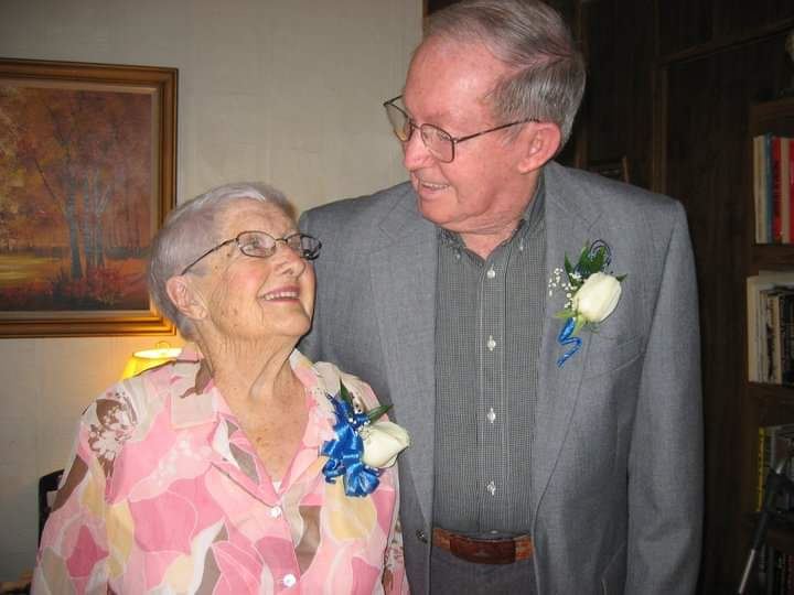 <i class="material-icons" data-template="memories-icon">cloud</i><br/>Walter Eugene Easley , Army<br/><div class='remember-wall-long-description'>Walter and Eileen Easley
In loving memory to my heroes, Dad and Mom. They both fought in WWII for our freedoms. They met while she served for the British RAF. I miss you every day, Marjorie</div><a class='btn btn-primary btn-sm mt-2 remember-wall-toggle-long-description' onclick='initRememberWallToggleLongDescriptionBtn(this)'>Learn more</a>