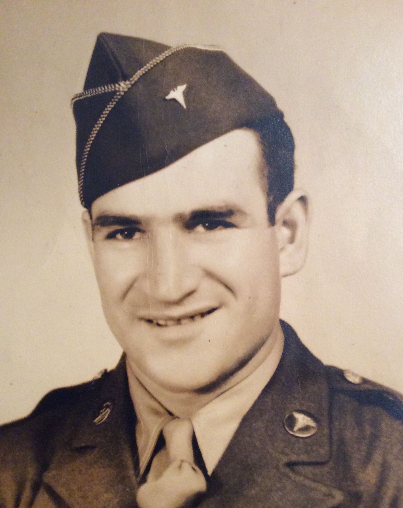 <i class="material-icons" data-template="memories-icon">message</i><br/>Americo  D'Ambra, Army, Private Fist Class<br/>Served from 1941 to 1945<br/>Posted by: Lisa D.<br/><div class='remember-wall-long-description'>In Loving Memory and Honor of my Dad, Americo D’Ambra. WWII US Army 465th Medical Collecting Company.</div><a class='btn btn-primary btn-sm mt-2 remember-wall-toggle-long-description' onclick='initRememberWallToggleLongDescriptionBtn(this)'>Learn more</a>