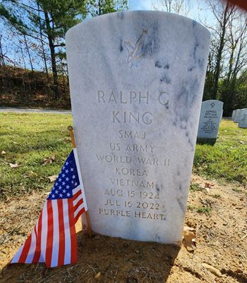 <i class="material-icons" data-template="memories-icon">chat_bubble</i><br/>Ralph  KING<br/><div class='remember-wall-long-description'>Thank you for your service Uncle Glen.</div><a class='btn btn-primary btn-sm mt-2 remember-wall-toggle-long-description' onclick='initRememberWallToggleLongDescriptionBtn(this)'>Learn more</a>