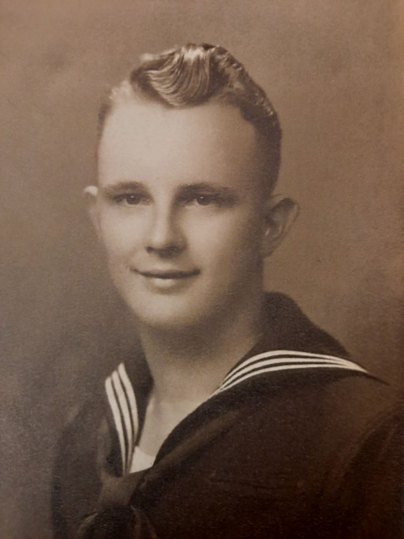 <i class="material-icons" data-template="memories-icon">account_balance</i><br/>Robert William Tarr, Navy<br/><div class='remember-wall-long-description'>Robert William Tarr
Navy, Seebee, WWII
Carpenters Mate 3rd Class</div><a class='btn btn-primary btn-sm mt-2 remember-wall-toggle-long-description' onclick='initRememberWallToggleLongDescriptionBtn(this)'>Learn more</a>