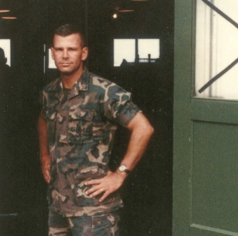 <i class="material-icons" data-template="memories-icon">account_balance</i><br/>Edward Moss, Marine Corps, Major<br/>Born 3/23/1955<br/>Passed on 3/20/1996<br/>Posted by: Samantha N.<br/><div class='remember-wall-long-description'>In memory of Ed Moss, proud Marine and devoted father, husband, and brother. He is missed greatly. Thank you for your service - oorah!</div><a class='btn btn-primary btn-sm mt-2 remember-wall-toggle-long-description' onclick='initRememberWallToggleLongDescriptionBtn(this)'>Learn more</a>