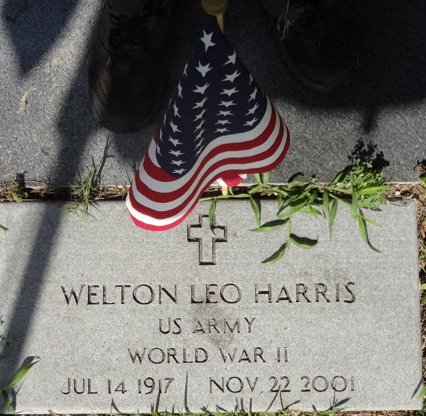 <i class="material-icons" data-template="memories-icon">account_balance</i><br/>Welton Leo Harris<br/><div class='remember-wall-long-description'>Welton Leo Harris - Medical Corp - United States Army - World War II - July 14, 1917 - November 22, 2001</div><a class='btn btn-primary btn-sm mt-2 remember-wall-toggle-long-description' onclick='initRememberWallToggleLongDescriptionBtn(this)'>Learn more</a>