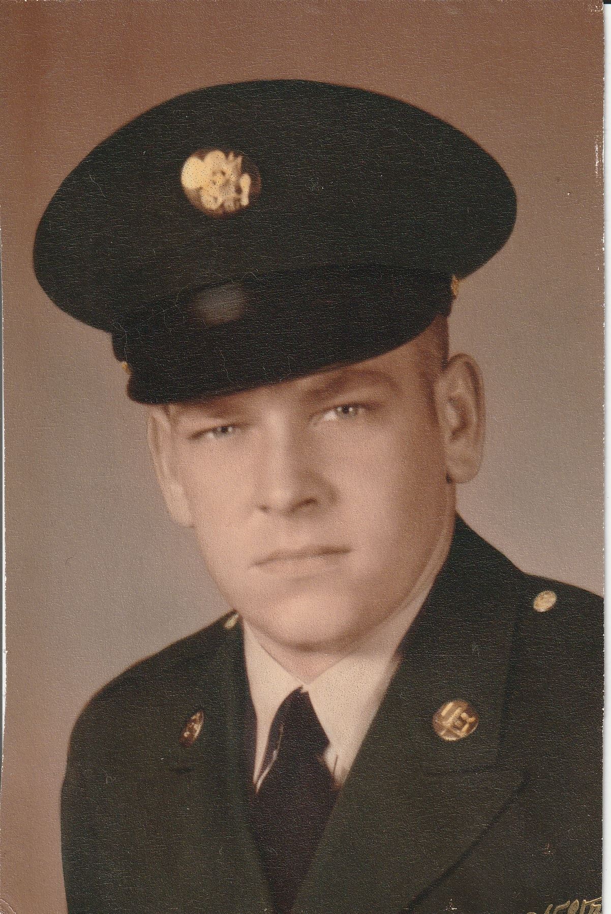 <i class="material-icons" data-template="memories-icon">cloud</i><br/>Earl  Roberts, Army, SFC<br/>Born 3/23/1940<br/>Passed on 12/29/2021<br/><div class='remember-wall-long-description'>Loved many and was loved many</div><a class='btn btn-primary btn-sm mt-2 remember-wall-toggle-long-description' onclick='initRememberWallToggleLongDescriptionBtn(this)'>Learn more</a>