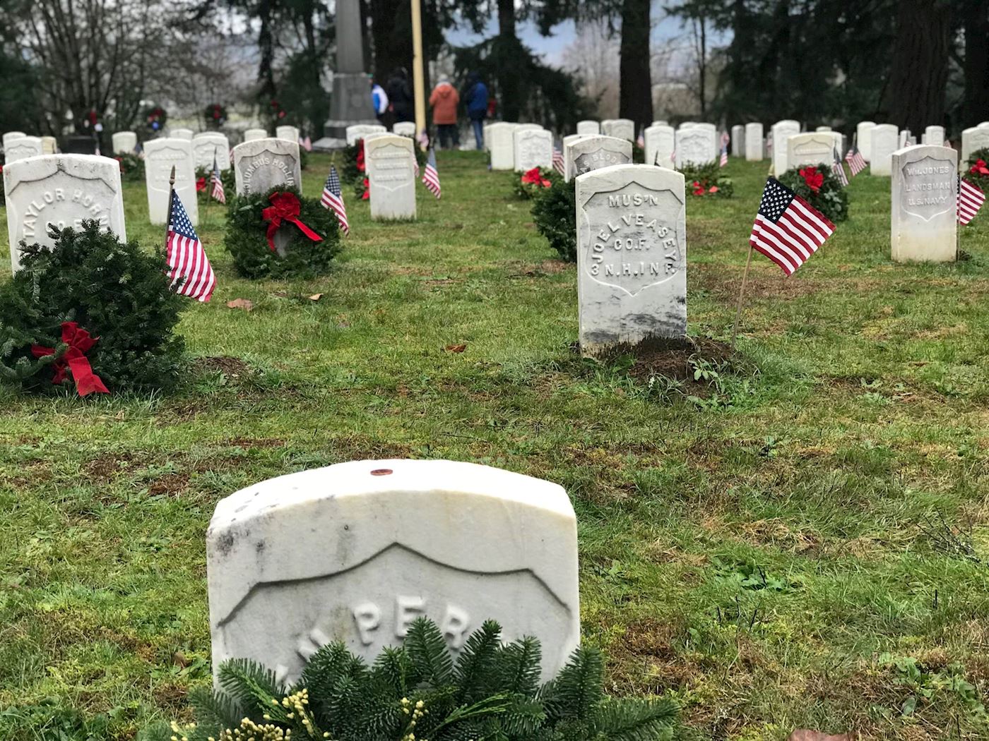 WA Soldiers Home Cemetery Wreaths 2017