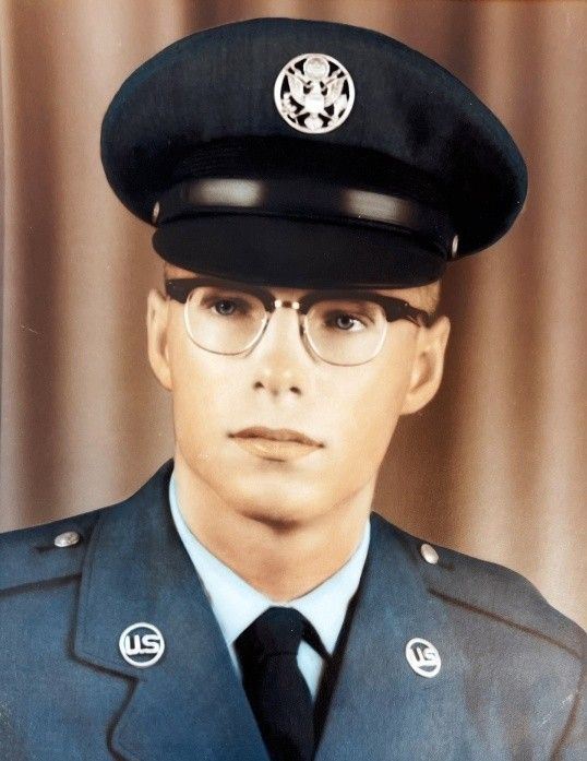 <i class="material-icons" data-template="memories-icon">chat_bubble</i><br/>Richard Lee Hopkins, Air Force, Sgt<br/>Born 1/28/1946<br/>Passed on 2/14/2022<br/>Posted by: YOUR LOVING FAMILY<br/><div class='remember-wall-long-description'>Richard Hopkins - Loving Husband, Dad and Poppy. We miss you and love you.</div><a class='btn btn-primary btn-sm mt-2 remember-wall-toggle-long-description' onclick='initRememberWallToggleLongDescriptionBtn(this)'>Learn more</a>