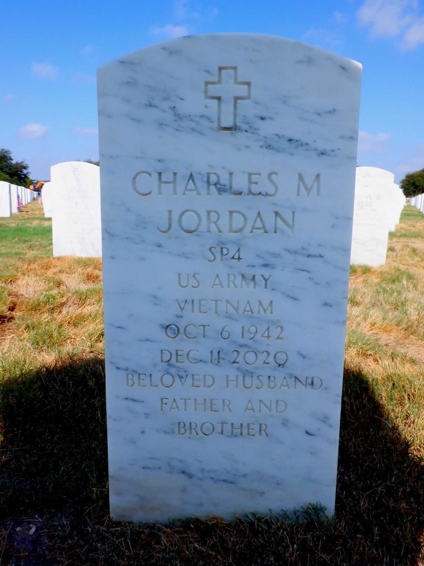 <i class="material-icons" data-template="memories-icon">stars</i><br/>Charles  Jordan, Army<br/><div class='remember-wall-long-description'>Merry Christmas Dad. We love and miss you.</div><a class='btn btn-primary btn-sm mt-2 remember-wall-toggle-long-description' onclick='initRememberWallToggleLongDescriptionBtn(this)'>Learn more</a>