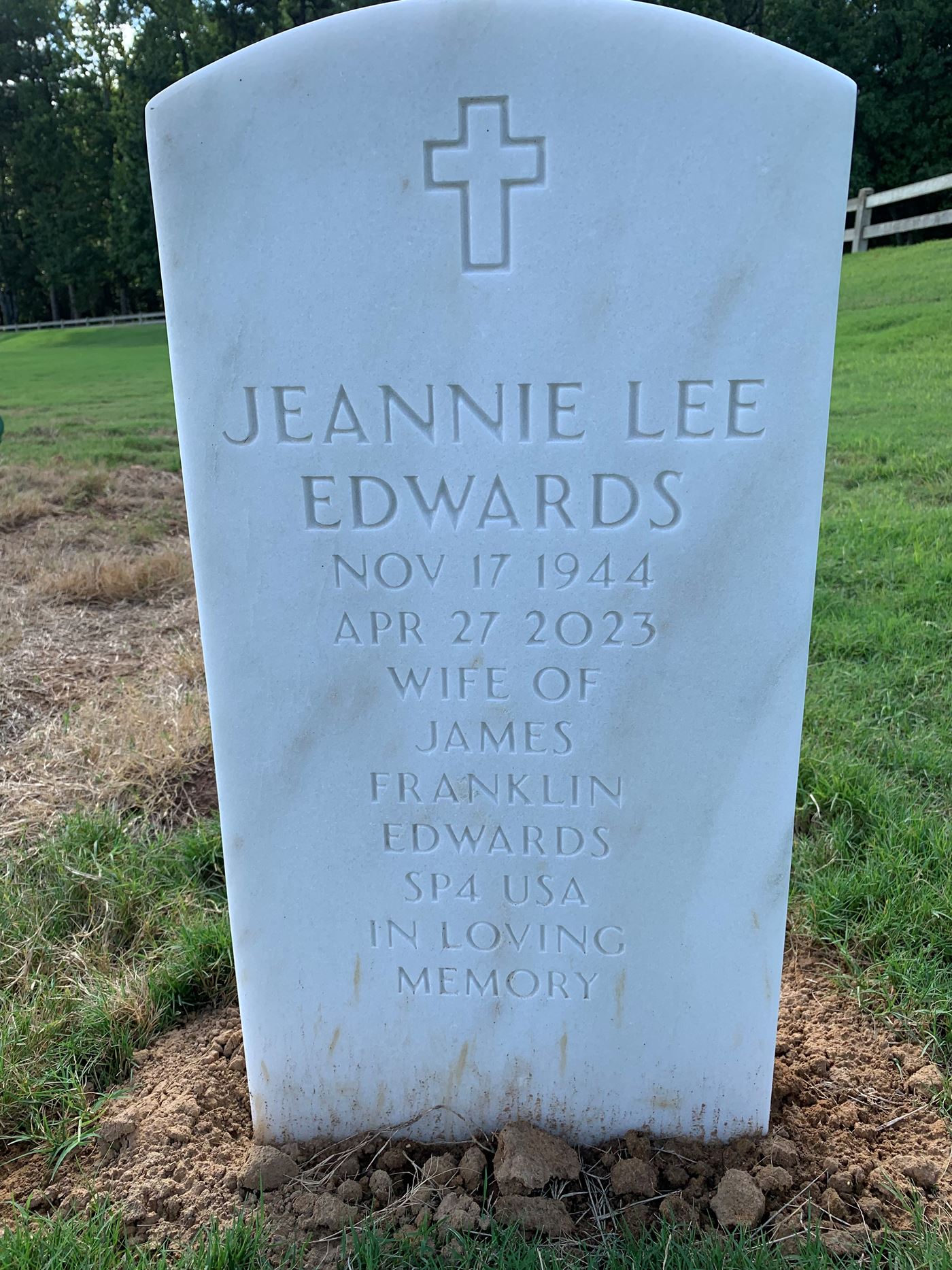 <i class="material-icons" data-template="memories-icon">account_balance</i><br/>Jeannie Edwards<br/>Born 11/17/1944<br/>Passed on 4/27/2023<br/><div class='remember-wall-long-description'>In loving memory of Jeannie Edwards</div><a class='btn btn-primary btn-sm mt-2 remember-wall-toggle-long-description' onclick='initRememberWallToggleLongDescriptionBtn(this)'>Learn more</a>