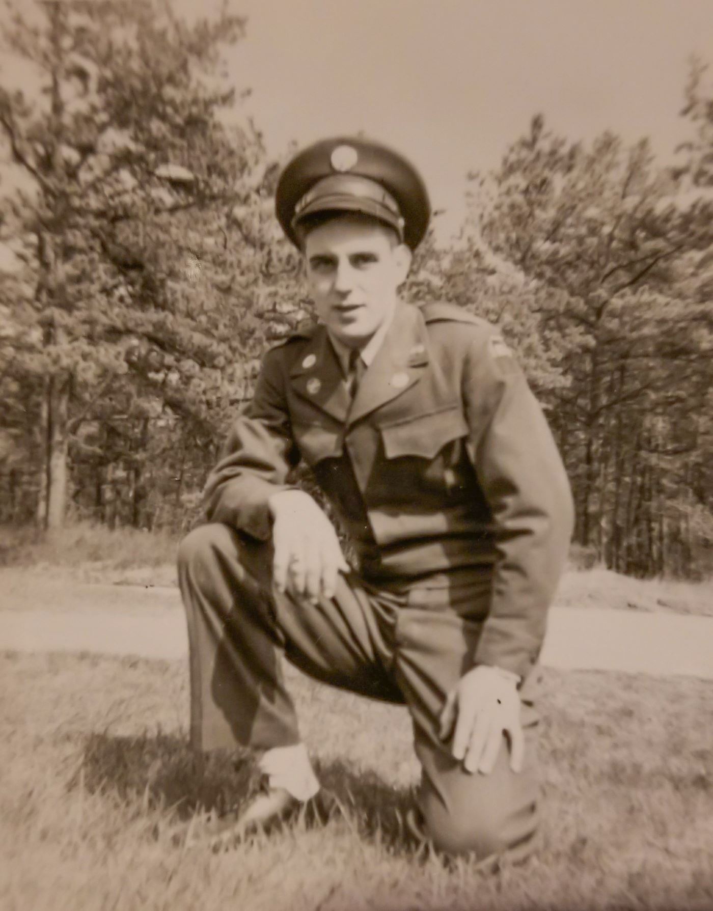 <i class="material-icons" data-template="memories-icon">chat_bubble</i><br/>Gordon R Lemay, Army, P.F.C.<br/>Born 6/11/1932<br/>Passed on 2/7/1953<br/>Posted by: L. Adams<br/><div class='remember-wall-long-description'>Always and Forever in my Heart.</div><a class='btn btn-primary btn-sm mt-2 remember-wall-toggle-long-description' onclick='initRememberWallToggleLongDescriptionBtn(this)'>Learn more</a>