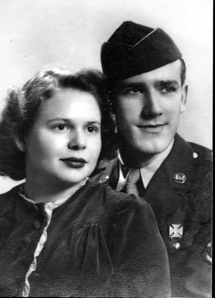 <i class="material-icons" data-template="memories-icon">stars</i><br/>Burton Jay Walrath, Army, First Sargent <br/>Served from 1939 to 1945<br/>Born 11/18/2023<br/>Passed on 5/17/2019<br/><div class='remember-wall-long-description'>Burton Jay Walrath, Jr.</div><a class='btn btn-primary btn-sm mt-2 remember-wall-toggle-long-description' onclick='initRememberWallToggleLongDescriptionBtn(this)'>Learn more</a>