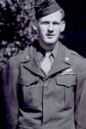 <i class="material-icons" data-template="memories-icon">account_balance</i><br/>James Walls, Sr., Army<br/><div class='remember-wall-long-description'>In Memory of James Walls, Sr. A loving husband, father and grandfather. The proudest solider who served in WWII. We love and miss you! We will see you again one day in the most glorious place!</div><a class='btn btn-primary btn-sm mt-2 remember-wall-toggle-long-description' onclick='initRememberWallToggleLongDescriptionBtn(this)'>Learn more</a>